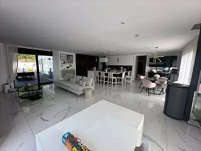 Maison, 160 m²