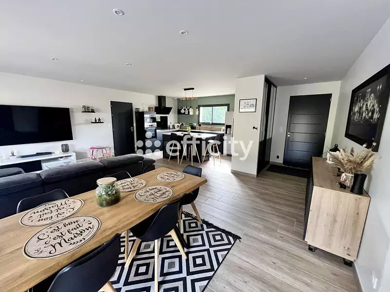 Maison, 104 m²