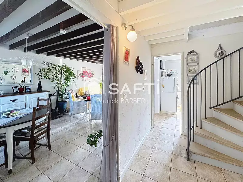 Maison, 77 m²