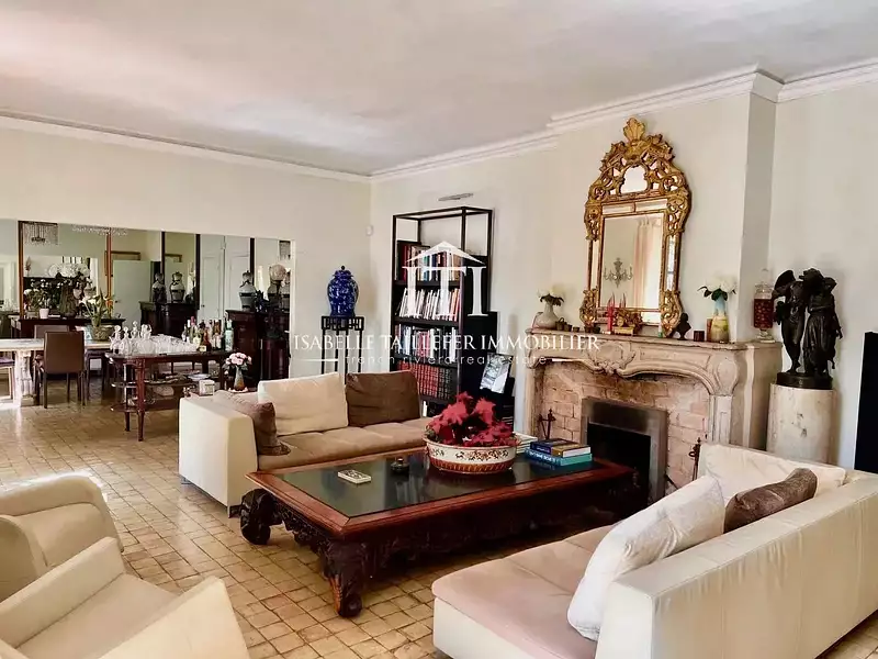 Maison, 280 m²