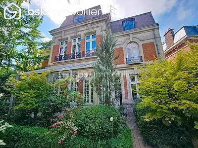 Maison, 305 m²