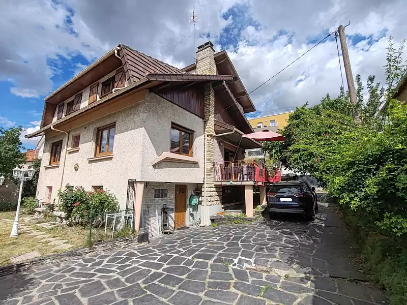 Maison, 143 m²
