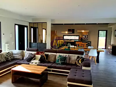 Maison, 200 m²