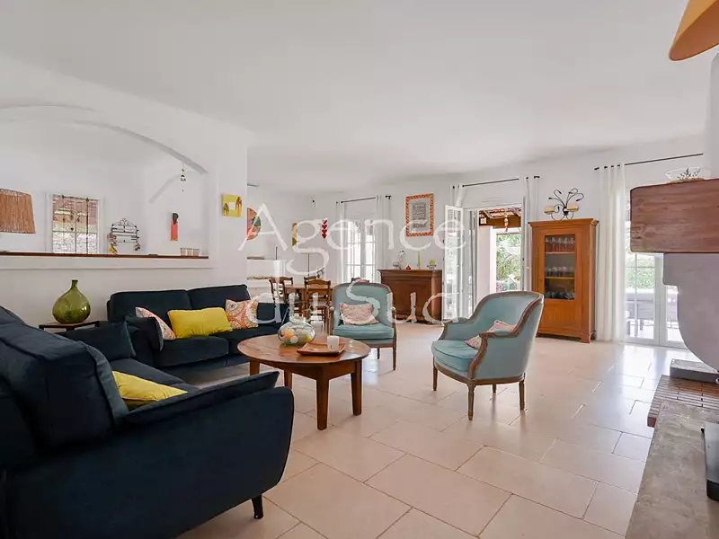 Maison, 162 m²