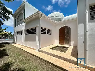 Maison, 232,86 m²