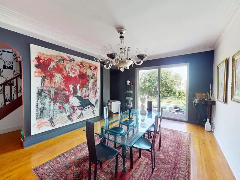 Maison, 208 m²