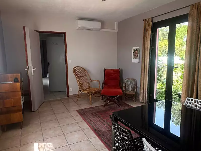 Maison, 215 m²