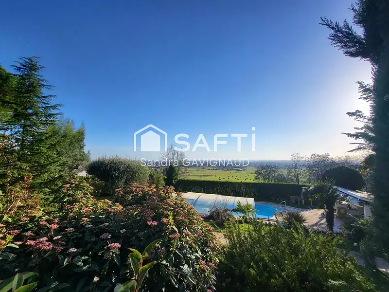 Maison, 154 m²