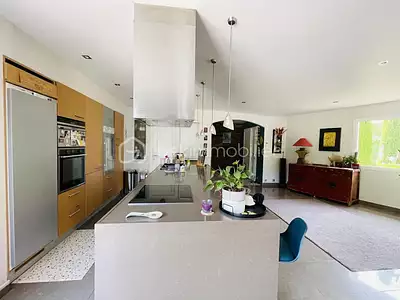 Maison, 229 m²
