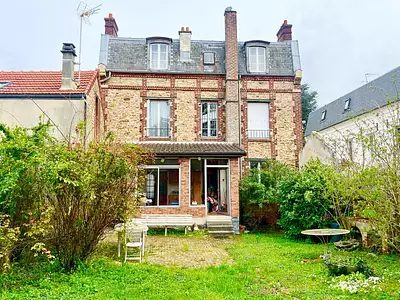 Maison, 250 m²