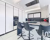 Maison, 235 m²