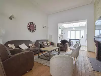 Maison, 210 m²
