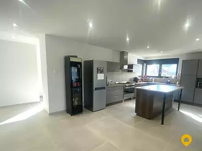 Maison, 173 m²