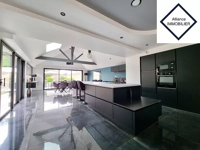 Maison, 198 m²