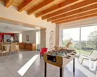 Maison, 303 m²