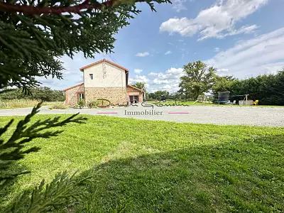 Maison, 245 m²