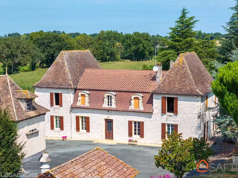 Maison, 180 m²