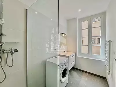 Immeuble, 140 m²