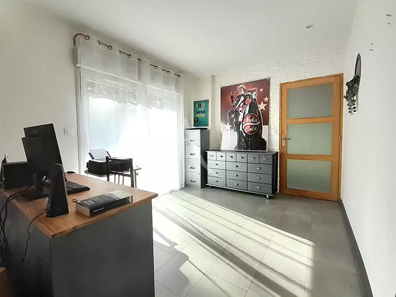 Maison, 256,1 m²