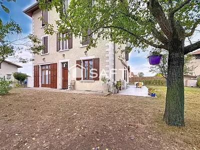 Maison, 221 m²