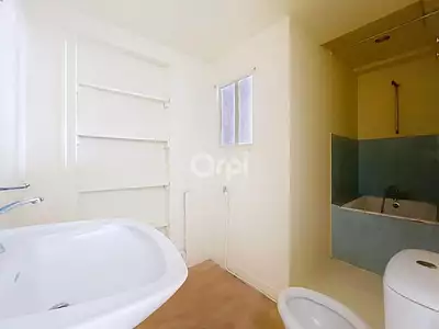 Immeuble, 100 m²