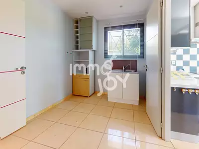 Maison, 185 m²