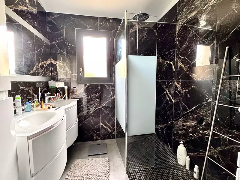 Maison, 212 m²