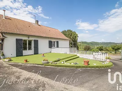 Maison, 225 m²