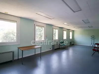 Immeuble, 170 m²