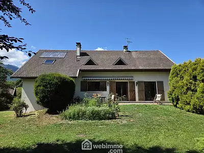 Maison, 197 m²