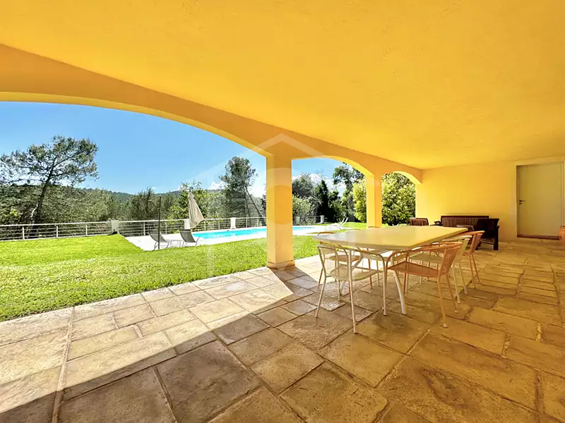 Maison, 326 m²
