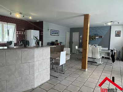 Maison, 177 m²