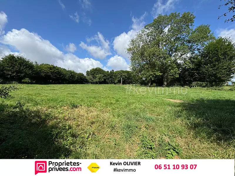 Terrain, 1 100 m²