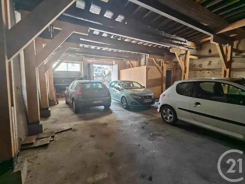 Immeuble, 281 m²