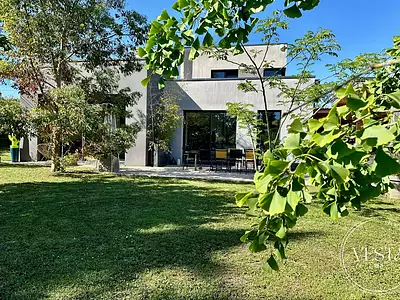 Maison, 169 m²