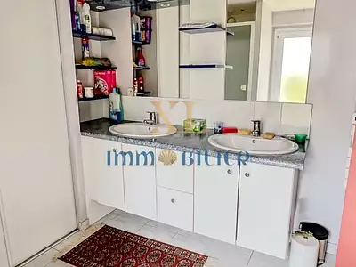 Maison, 166 m²