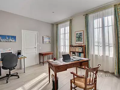 Maison, 318 m²