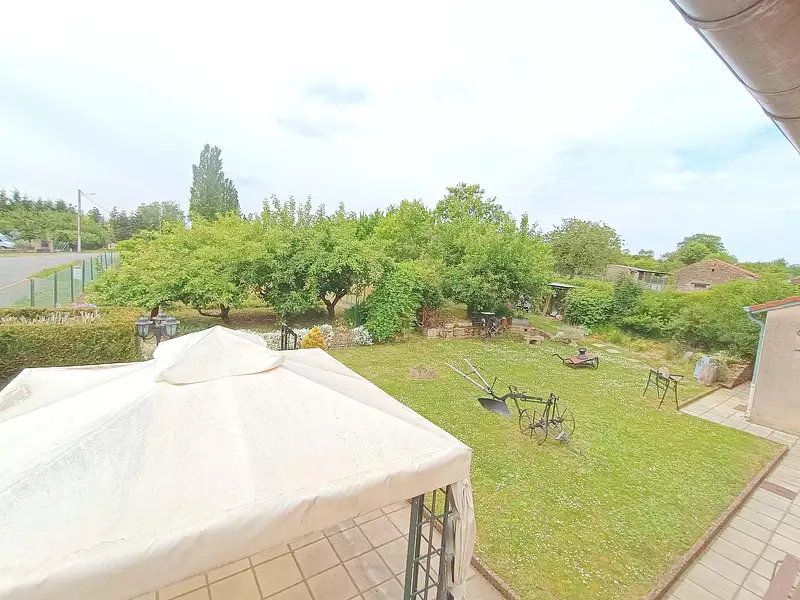 Maison, 240 m²