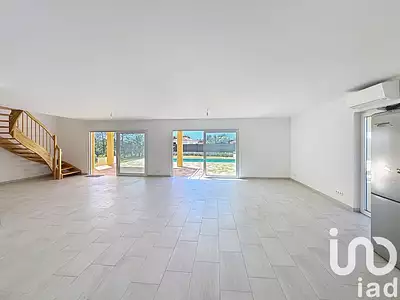 Maison, 210 m²