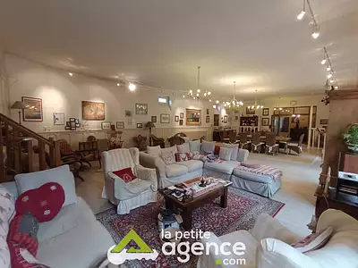 Maison, 348 m²