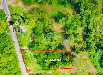 Terrain, 1 221 m²