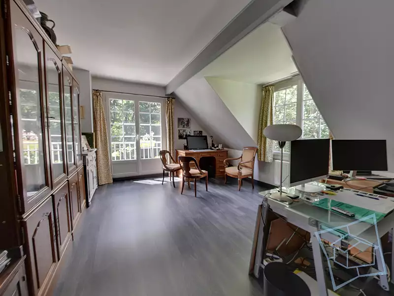 Maison, 270 m²