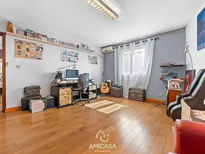 Maison, 195 m²