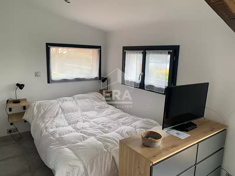 Maison, 240 m²