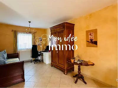Maison, 230 m²