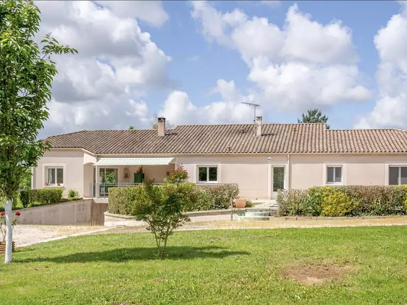 Maison, 209 m²