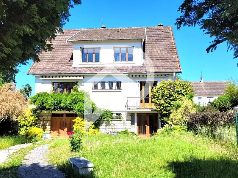 Maison, 180 m²