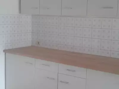 Maison, 256,9 m²