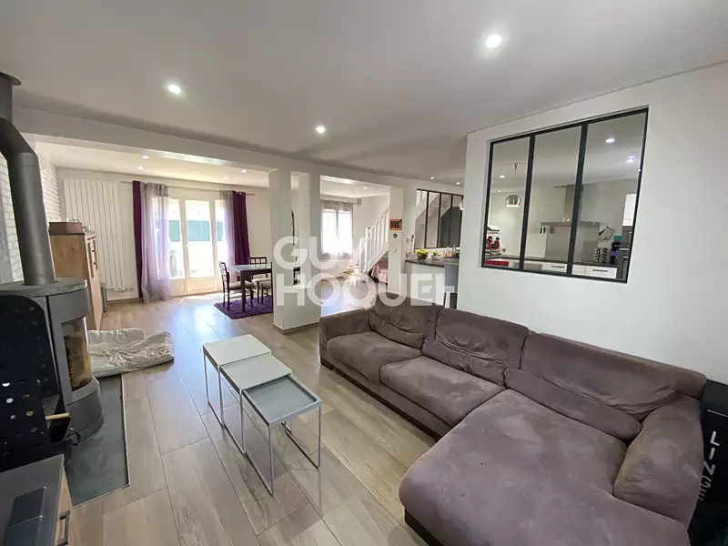 Maison, 180 m²