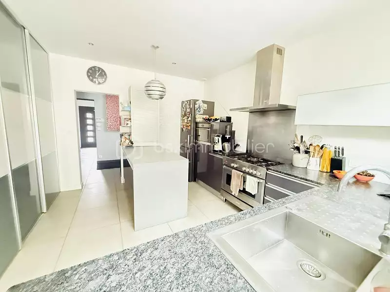 Maison, 190 m²